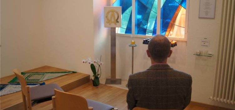Im Kantonsspital Aarau beten jetzt auch Muslime (2015)