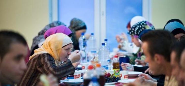 Integration von Muslimen seit Jahrzehnten erfolgreich (2015)