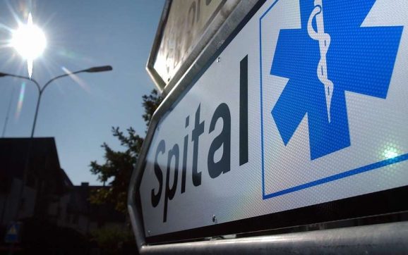 Aargauer Spitäler lassen Pflegerinnen mit Kopftuch zu