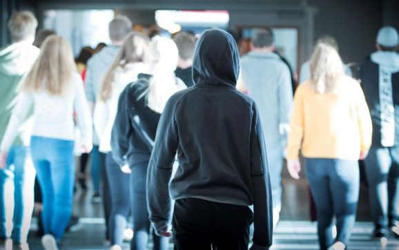 Neue Extremismus-Studie: Unter Jugendlichen ist Ideologie verbreiteter als Gewaltbereitschaft