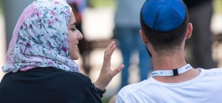 Genfer Parlamentarierinnen dürfen weiterhin ein Kopftuch tragen